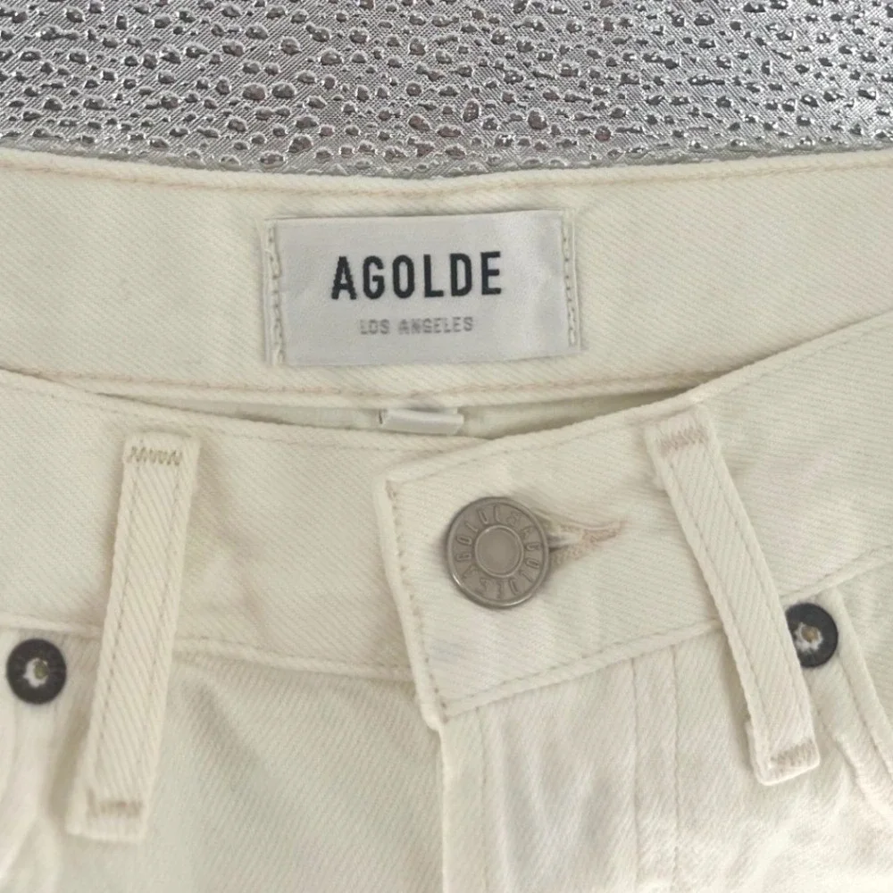 AGOLDE Parker‎ High Rise Cut Off Denim Shorts Cream Off White Raw Hem Size 27